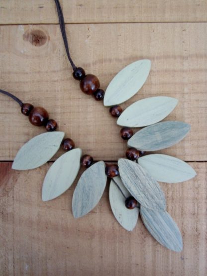 Delta Wooden Leaf Necklace IN 7 COLOURS